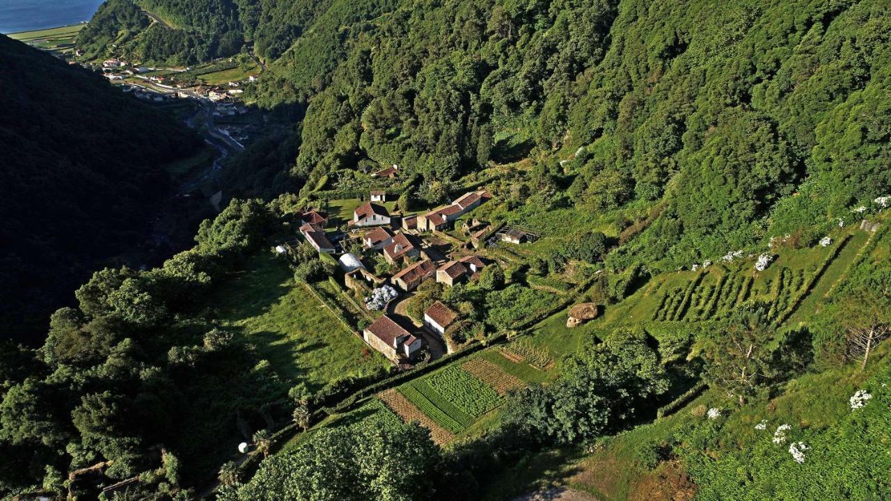Aldeia Do Sanguinho Hotel Faial da Terra ภายนอก รูปภาพ